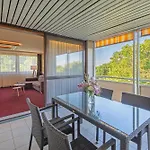 Club 4* Тихань
