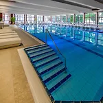 Club 4*
