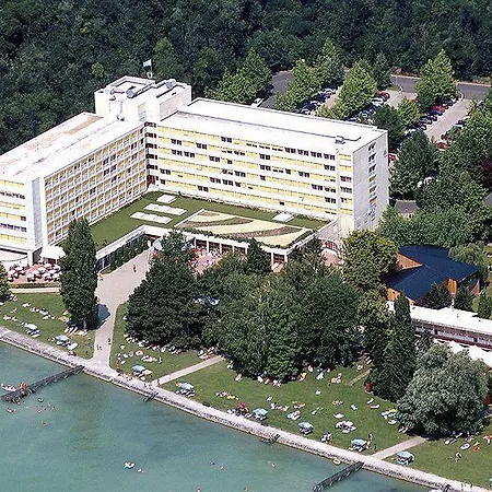 Hotel Club 4*