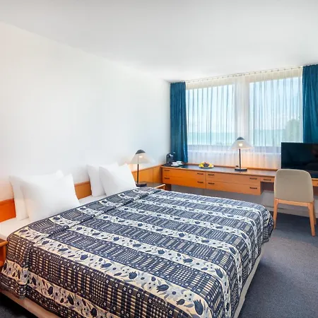 Club Hotel 4*