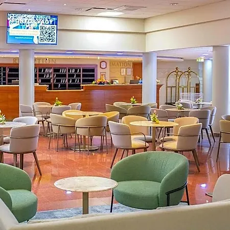 Club Отель 4*