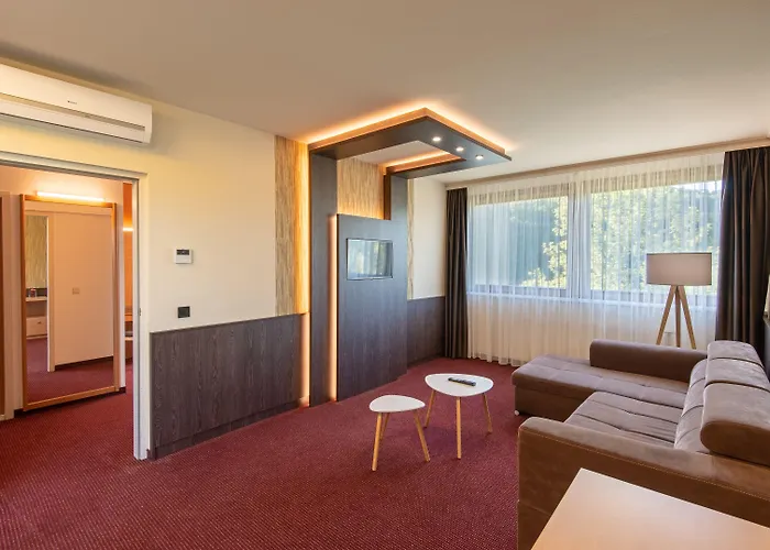Club 4*